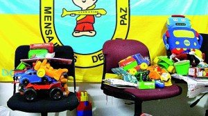 Navidad-solidaria-Usuarios-donaron-juguetes_IECIMA20151223_0005_19