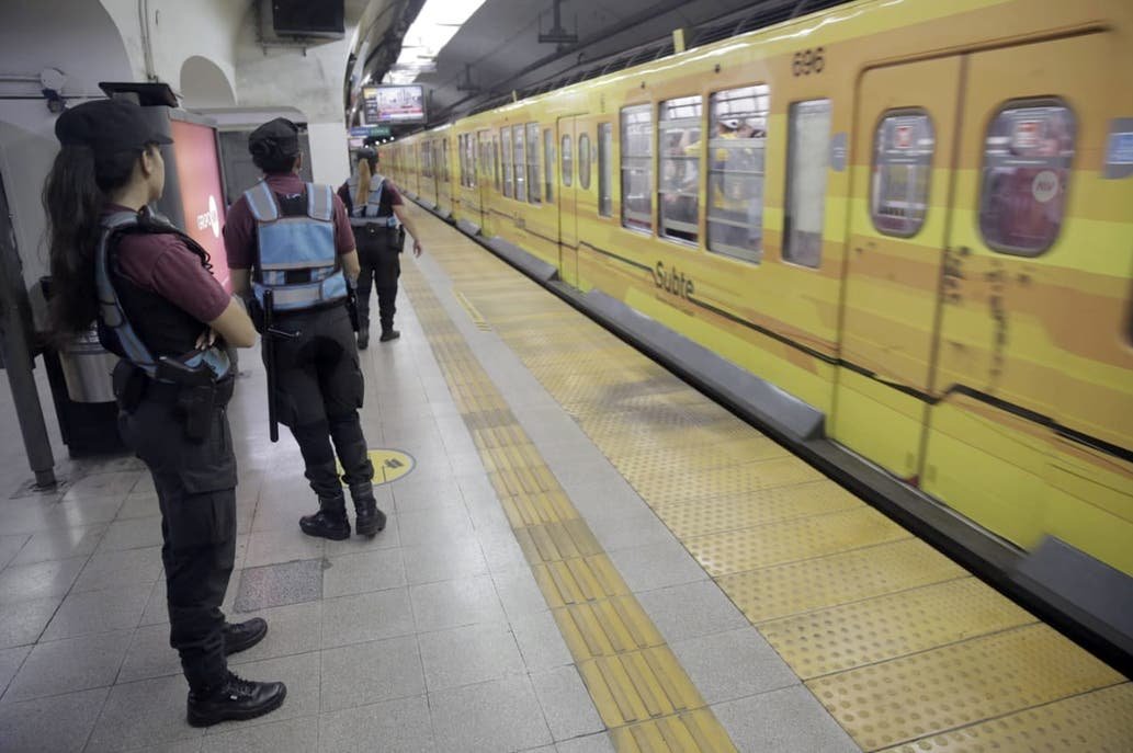 Reabrieron 11 Estaciones De Subte Para Facilitar El Acceso A Los Bancos Noticias Para La Ciudad 7760